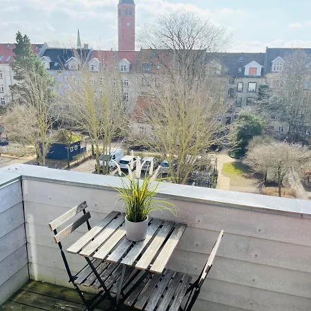 Hotel apartamentowy Aday - With Balcony And Barbecue *